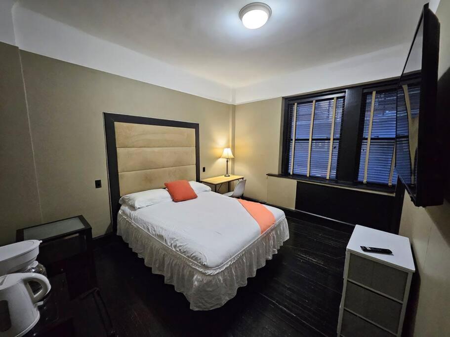 Hotel-Studio @ The Mansfield Midtown New York City Exterior photo